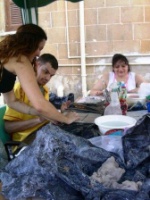 Course for Disabled in the garden - Forming with clay